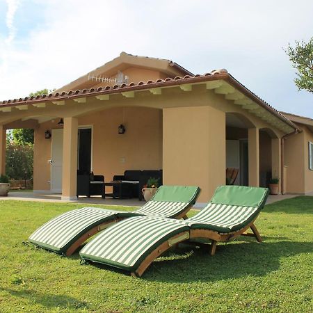 Oca Bianca Villa Pescia Romana Buitenkant foto