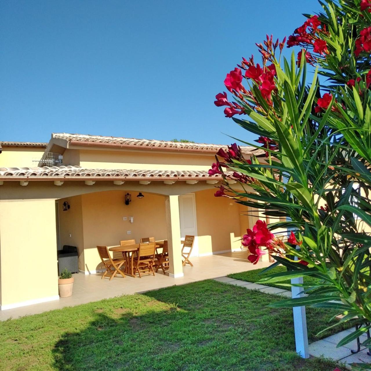 Oca Bianca Villa Pescia Romana Buitenkant foto