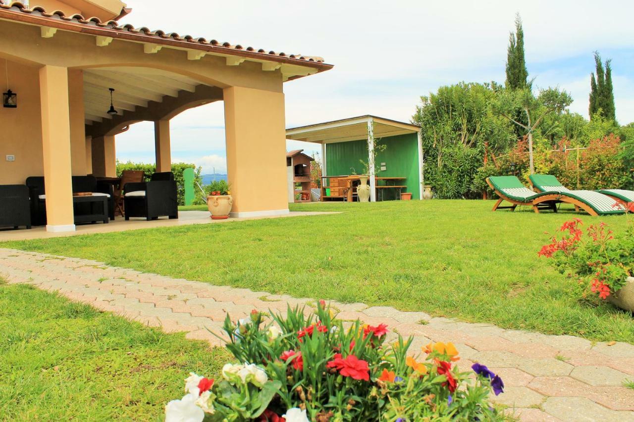 Oca Bianca Villa Pescia Romana Buitenkant foto