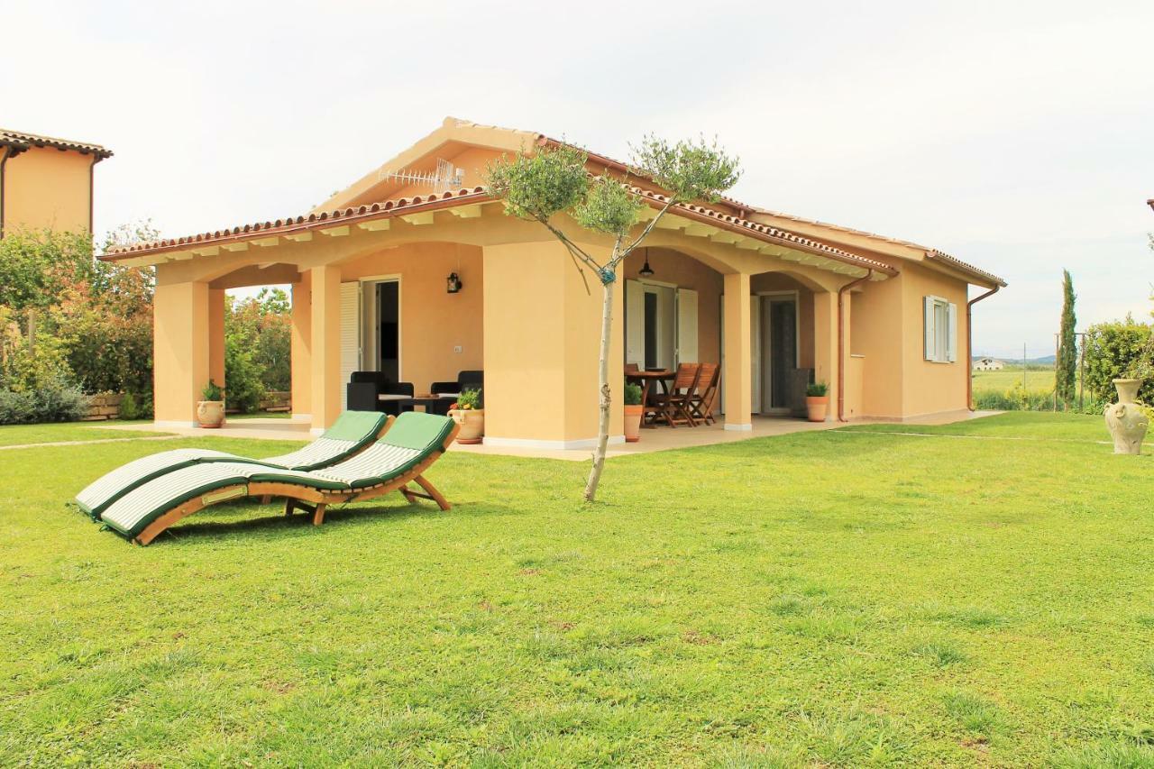 Oca Bianca Villa Pescia Romana Buitenkant foto