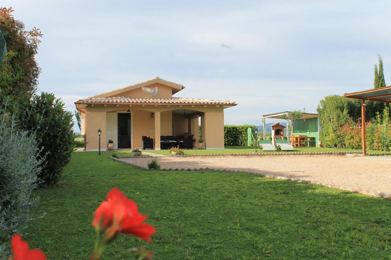 Oca Bianca Villa Pescia Romana Buitenkant foto